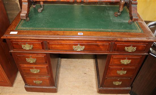 Edwardian walnut pedestal desk